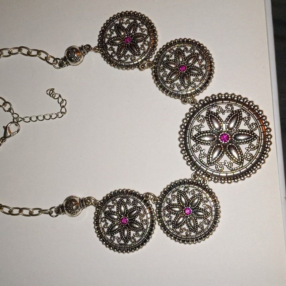 Papparazi necklace
